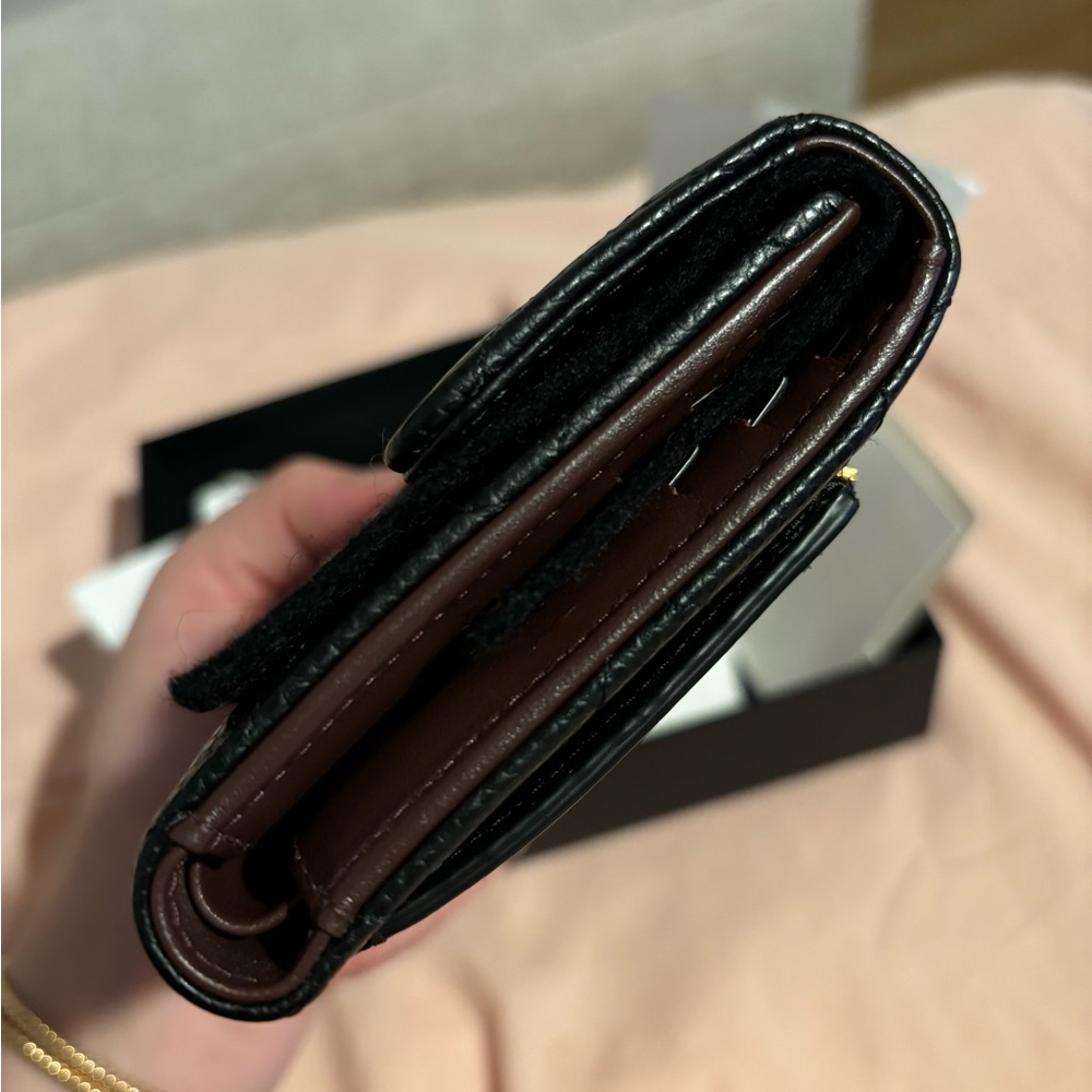 Chanel Wallet - Picture 4 of 11